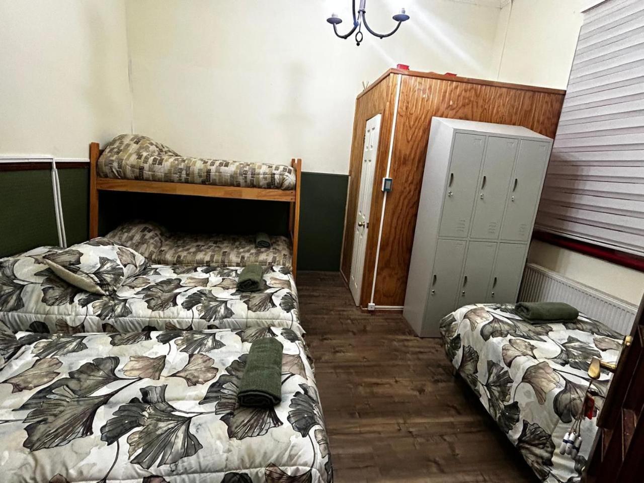 Hostal Micalvi ปุนตาอาเรนาส ภายนอก รูปภาพ